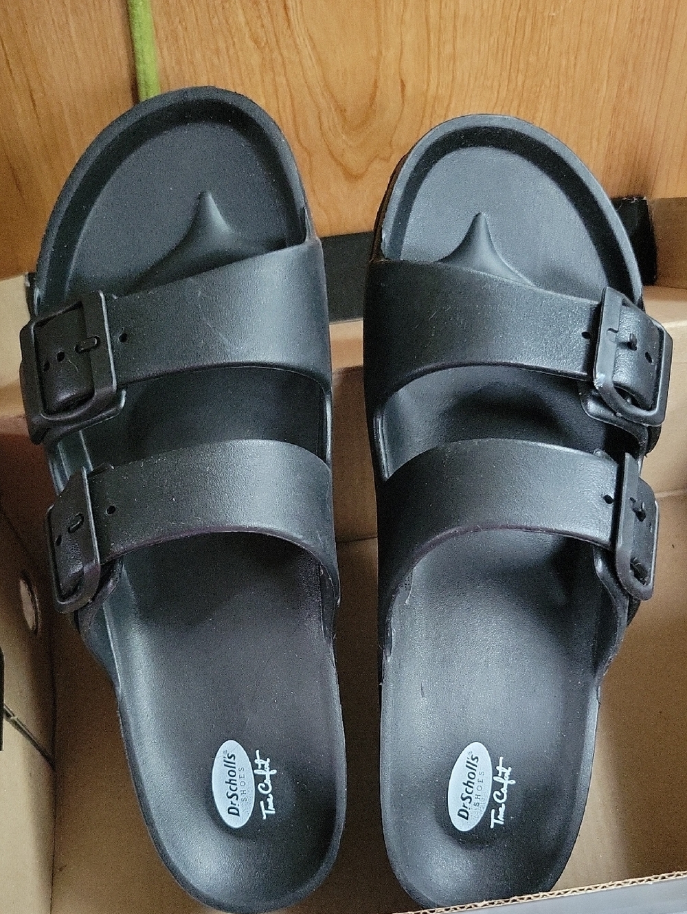 DrScholls Black Low Heel Sandles